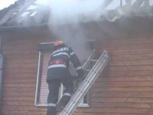 incendiu casa
