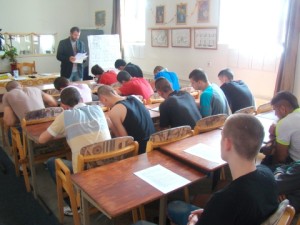 detinuti program pregatire